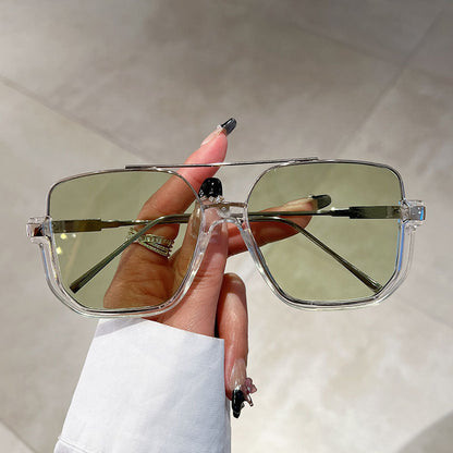 🕶️✨ Fashionable Lightweight Tinted Lens Sunglasses – 50% OFF! Stylish, comfortable, UV protection – elevate your look every day. 🔥☀️